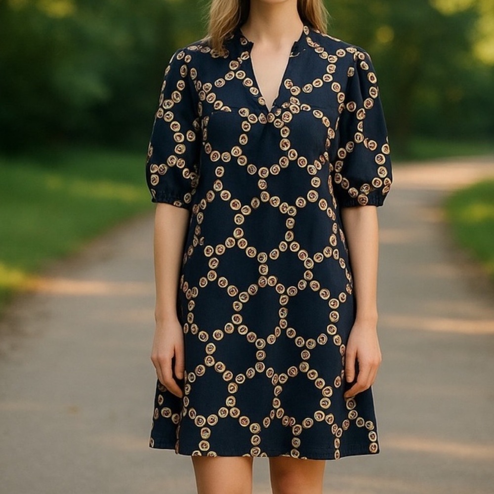 Banana Republic Silk Shift Dress in Navy Geometric Print Size Small